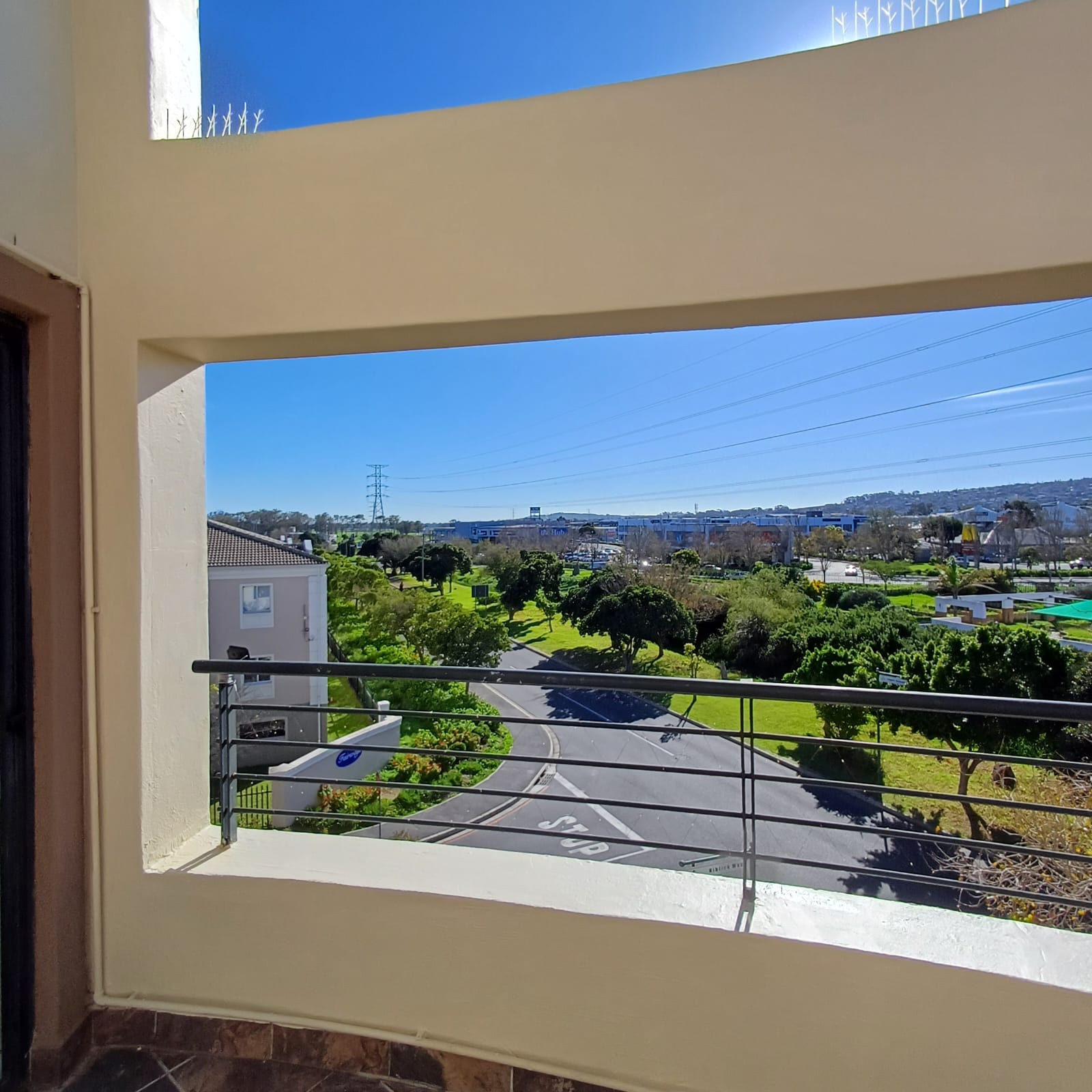 Handyman Frank completed repair and maintenance project 6 in Somerset West and the Helderberg